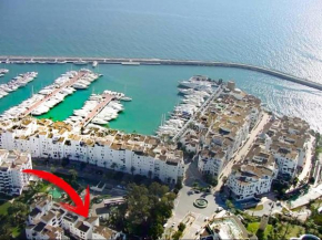 Puerto Banus. Urb Jardines del Puerto. Apartment for up to 6